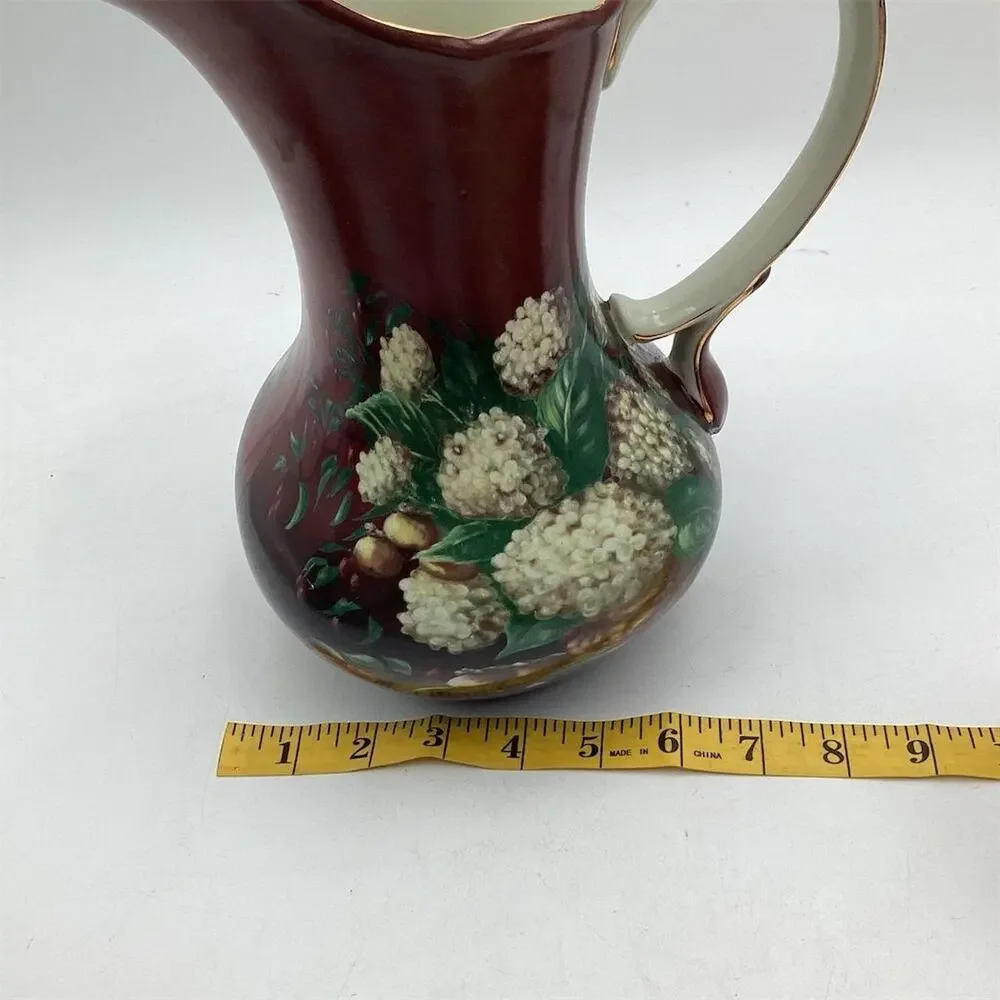 VTG Lisa White Arts Hydrangea Collection Ceramic Pitcher Vase 10